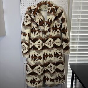 Shyanne Long Sherpa Coat Women's Medium Cream Southwestern Print Notch Lapel NWT